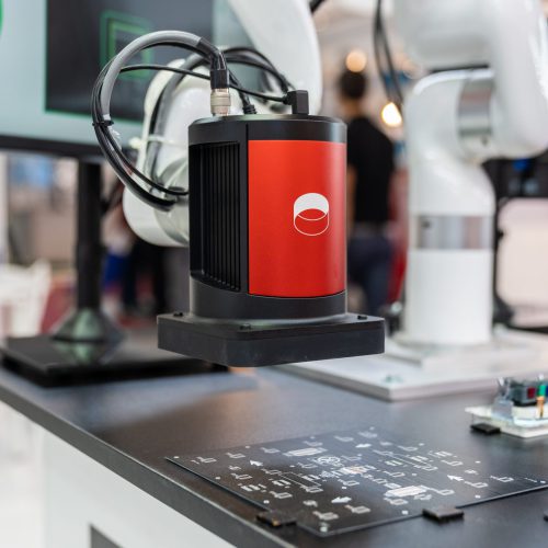 Inspekto S70 connected to a Cobot inspecting a PCB machine vision AI visual inspection